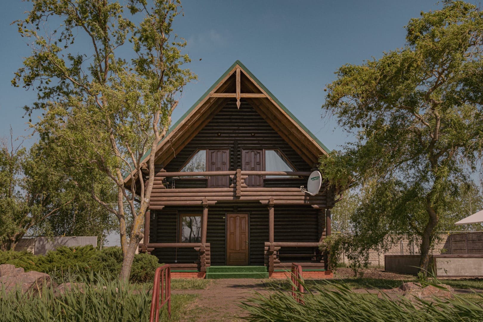 Котедж з басейном і чаном